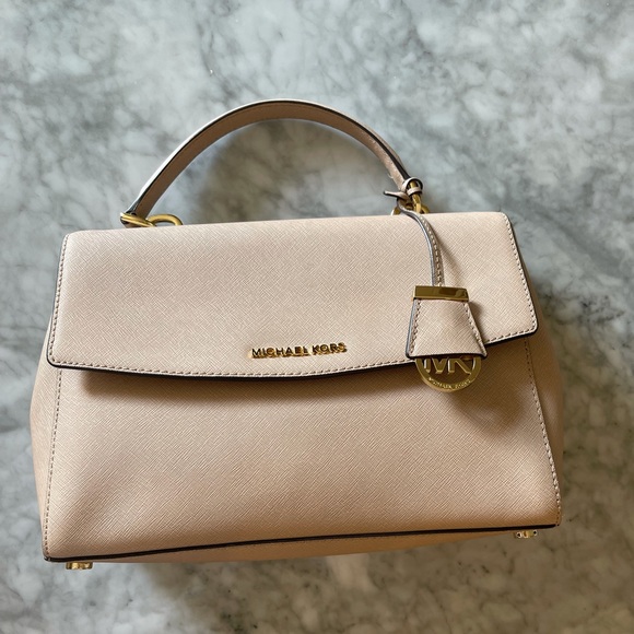 Michael Kors Crossbody - Picture 1 of 6